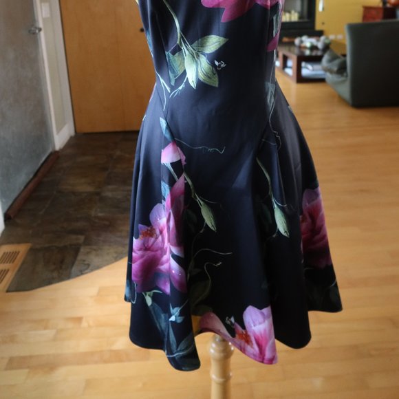 Worn once! $280 Ted Baker floral print fit n flare short sleeve dress size 1 - Picture 2 of 16